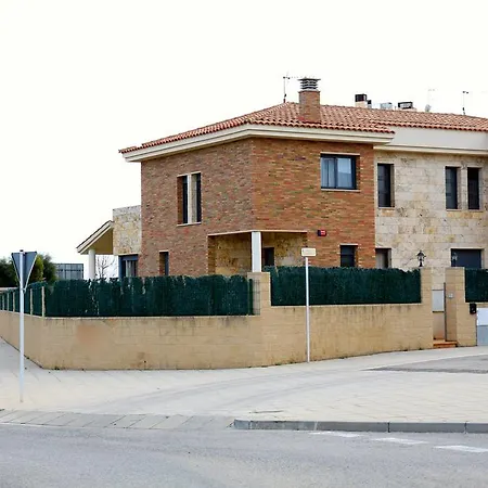 Holiday home Casa Marie Curie Roda de Bera